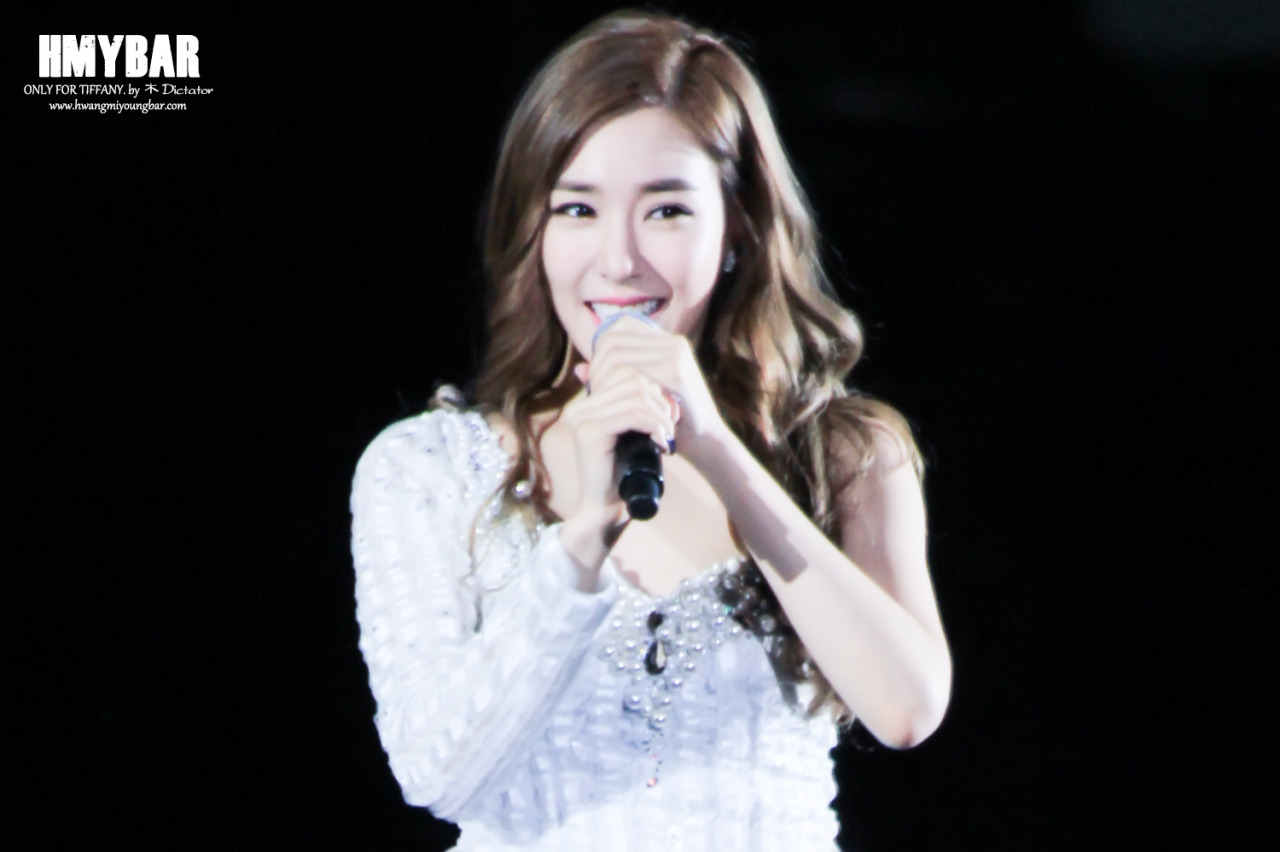 [PIC][17-10-2014]SNSD khởi hành đi Thượng Hải – Trung Quốc để tham dự "SMTOWN LIVE WORLD TOUR IV IN SHANGHAI" vào tối nay - Page 9 Tumblr_ndut3l5O921sewbc1o1_1280