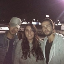 [20.10.2013] Novas fotos de Bill e Tom com fãs em Go Kart World, Los Angeles, CA Tumblr_muwrp0ht641rv3ublo2_250