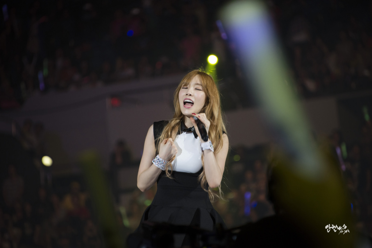 [PIC][07-08-2014]SNSD khởi hành đi LA để tham dự "KCON 2014" vào hôm nay - Page 10 Tumblr_naaqwevDO91sewbc1o5_1280