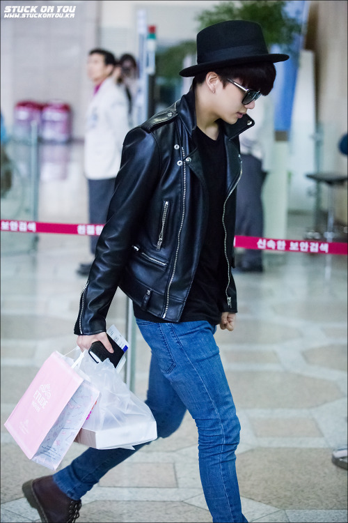 FAN.TAKEN| صور B.A.P في مطار Gimpo الدولي متوجهين إلى اليابان .. Tumblr_n31t6bvUyp1rnkj5ho1_500