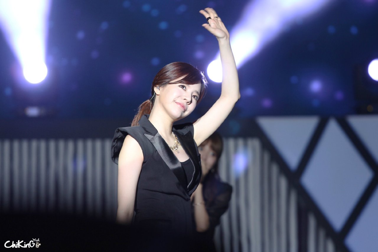 [PIC][30-09-2014]SNSD khởi hành đi Trung Quốc để tham dự "China for GG 1st Fan Party in ShenZhen" vào sáng nay - Page 6 Tumblr_ncx84b1Bd61sewbc1o4_1280