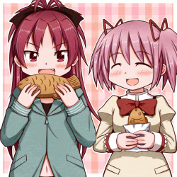 Stock Kyoko Sakura & Madoka Kaname. Tumblr_me7el8UBQe1r02erqo3_250