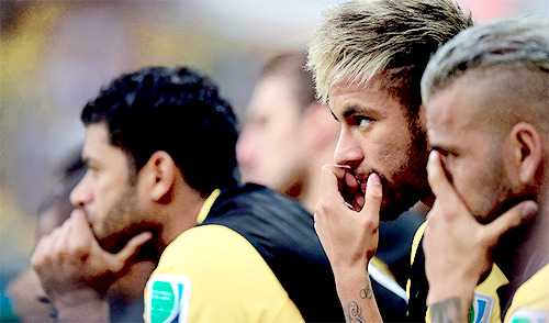 Neymar Jr. - Page 14 Tumblr_nepuwaA3PQ1tf8ygso1_500