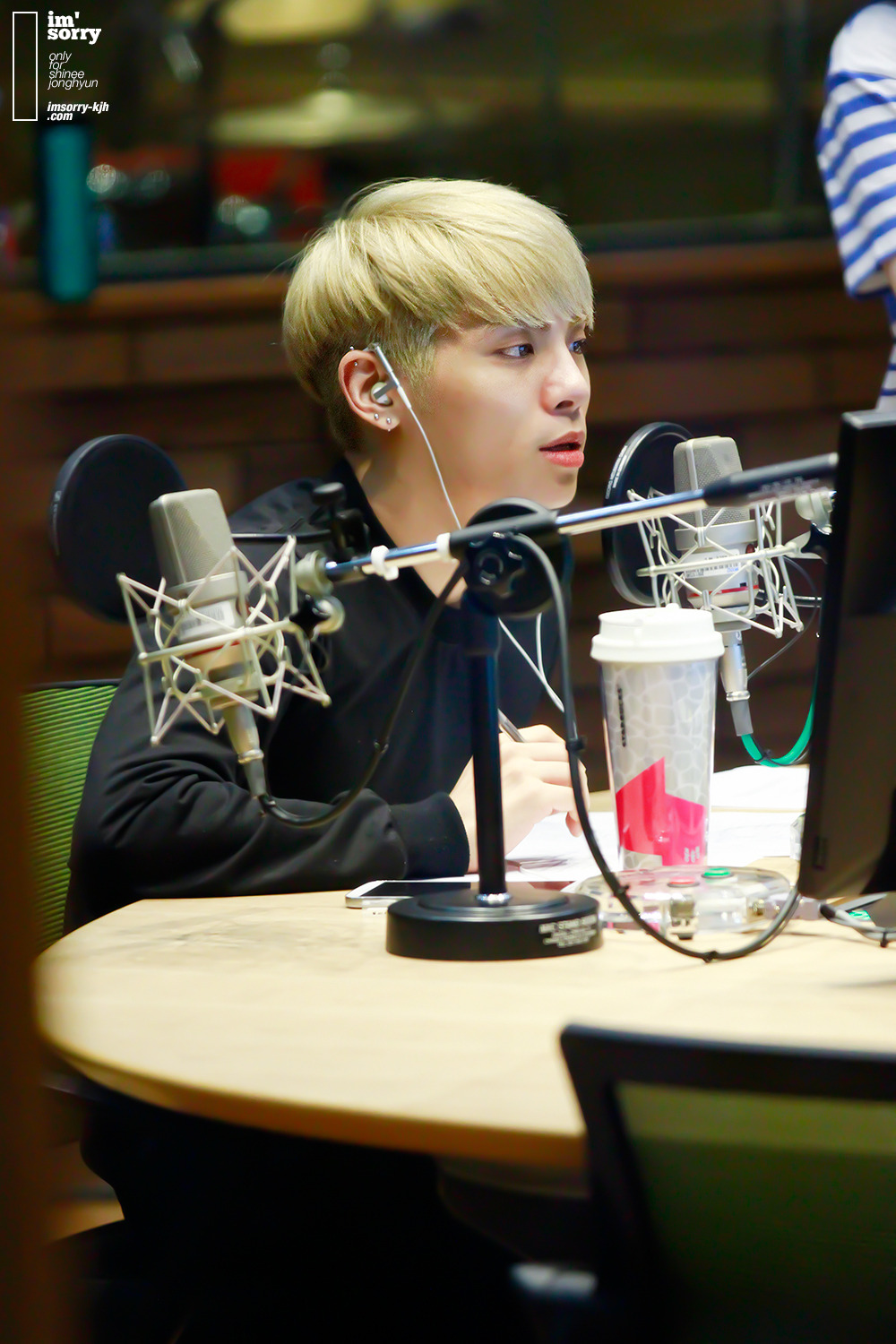 140820 Jonghyun @ MBC Blue Night Tumblr_nbhbp78zNq1r36tcgo1_1280