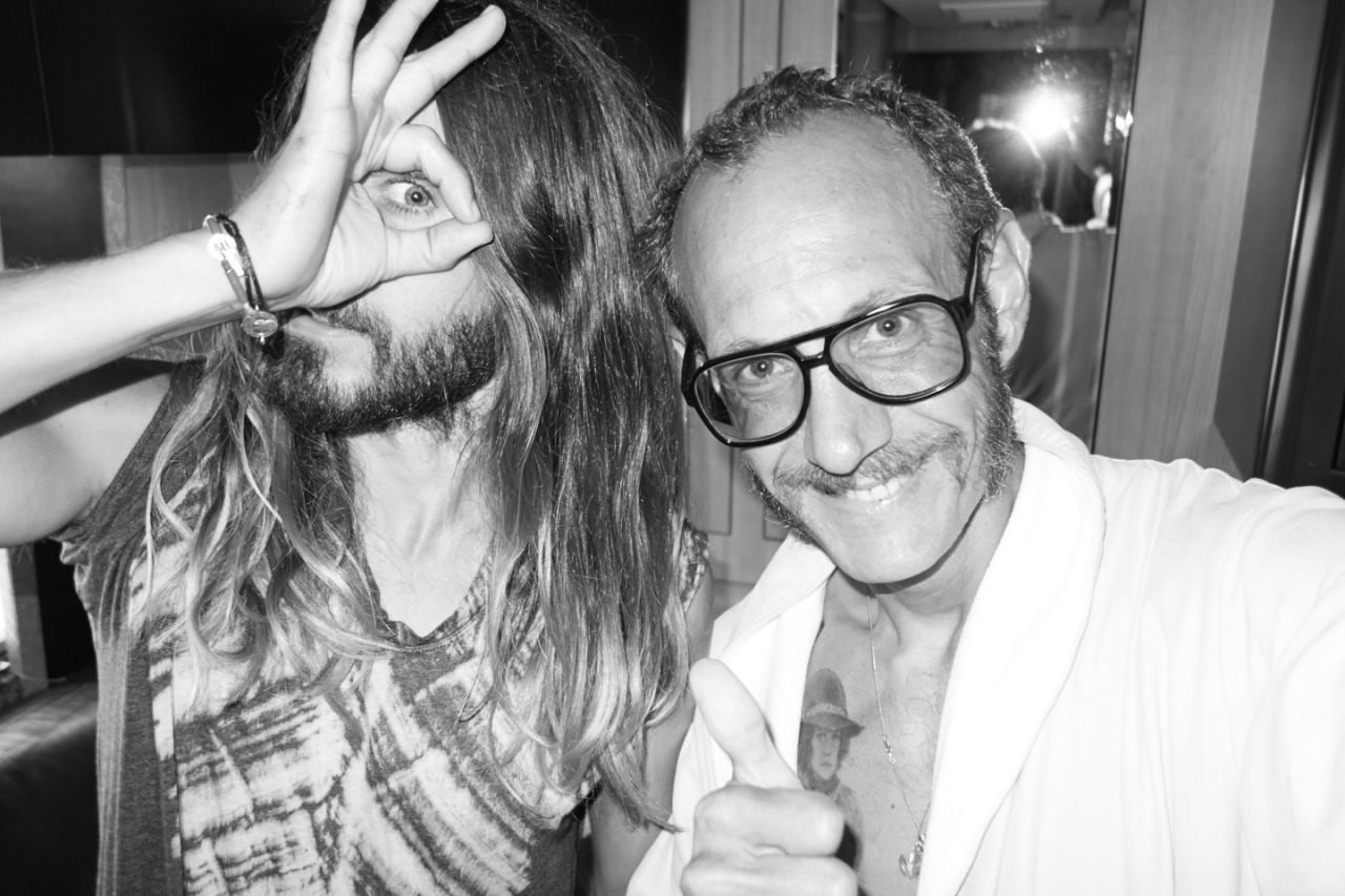 5 - [PHOTOSHOOT] Jared Leto by Terry Richardson - Page 32 Tumblr_nbt143gWen1qa42jro1_1280