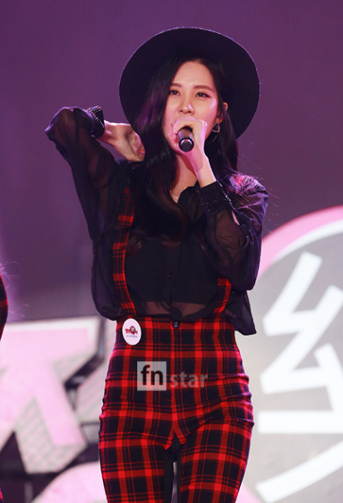 [PIC][11-11-2014]TaeTiSeo biểu diễn tại "Passion Concert 2014" ở Seoul Jamsil Gymnasium vào tối nay Tumblr_nevmkmO6On1sewbc1o1_500