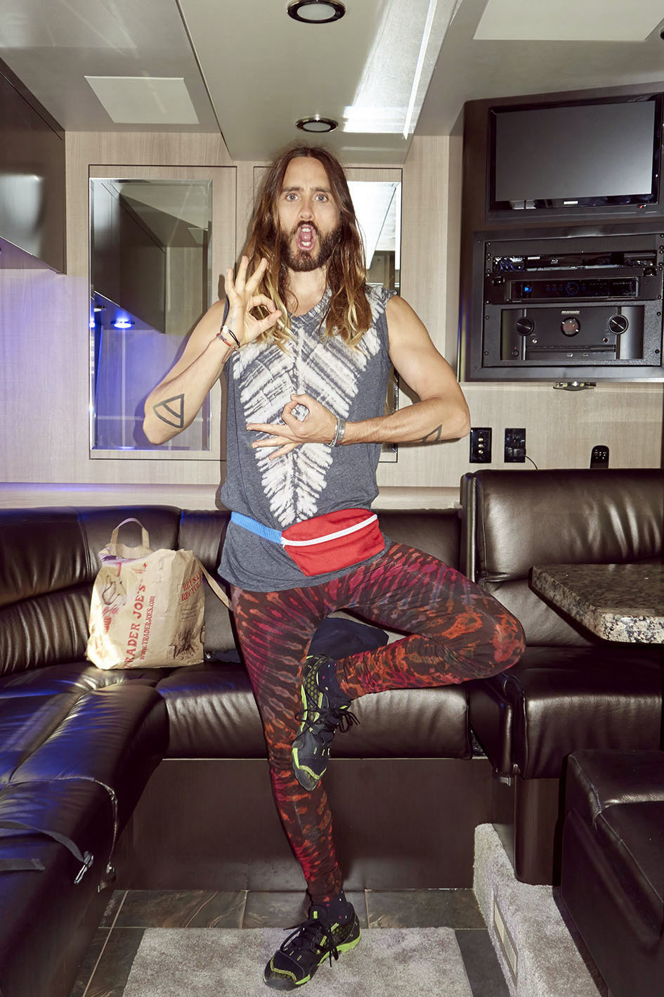 5 - [PHOTOSHOOT] Jared Leto by Terry Richardson - Page 32 Tumblr_nbt0ufS1Vk1qa42jro1_r2_1280