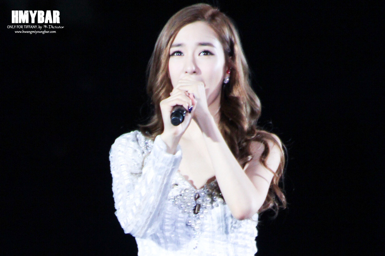 [PIC][17-10-2014]SNSD khởi hành đi Thượng Hải – Trung Quốc để tham dự "SMTOWN LIVE WORLD TOUR IV IN SHANGHAI" vào tối nay - Page 9 Tumblr_ndut3l5O921sewbc1o4_1280