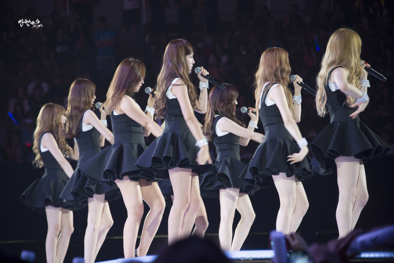 [PIC][07-08-2014]SNSD khởi hành đi LA để tham dự "KCON 2014" vào hôm nay - Page 10 Tumblr_naarltagla1sewbc1o1_1280