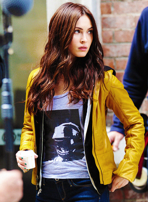 Thea's wardrobe Tumblr_mq1u63hzdi1qcxvrao1_500