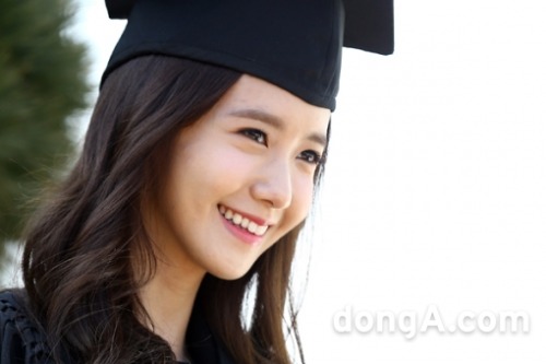 [PIC][24-02-2015]YoonA tham dự Lễ Tốt Nghiệp của Trường Đại học Dongguk và Hội thảo về Lễ Tốt Nghiệp vào sáng nay Tumblr_nk9i3dmQ8a1sewbc1o1_500