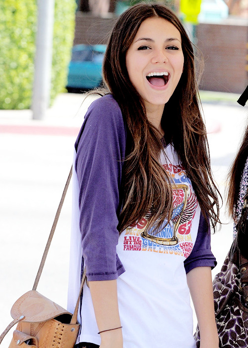 ;victoria justice.♡ - Página 8 Tumblr_n5w61sbuae1rids08o1_r1_500