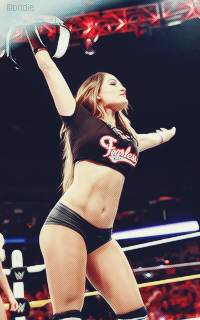 Nikki Bella Tumblr_nvrmo3l3pF1qiiwoqo2_250