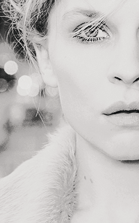 Clémence Poésy ♠ 200*320 Tumblr_o5koktjWNU1u7ut5io3_250