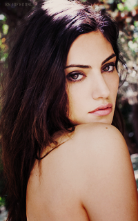 Phoebe Tonkin Tumblr_npqk4eyF9u1spnphzo3_250