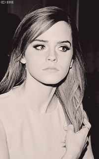 Emma Watson     Tumblr_neq4m65Myd1sllbxko6_250