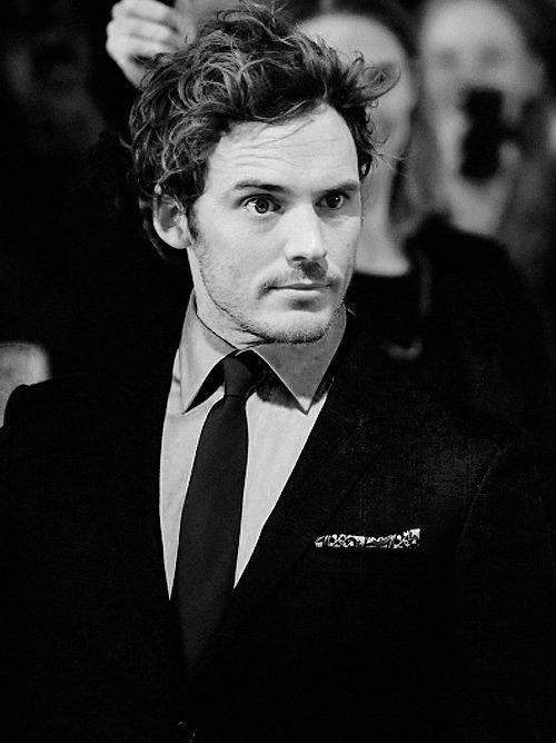 ;sam claflin.♡ - Página 7 Tumblr_nd1fouE2fb1rkqbo5o1_500