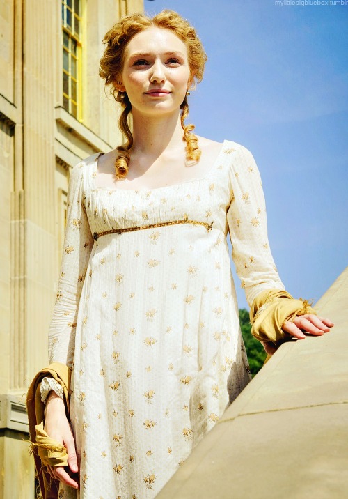 Eleanor Tomlinson Tumblr_mxejdabXwu1qa3x03o1_500