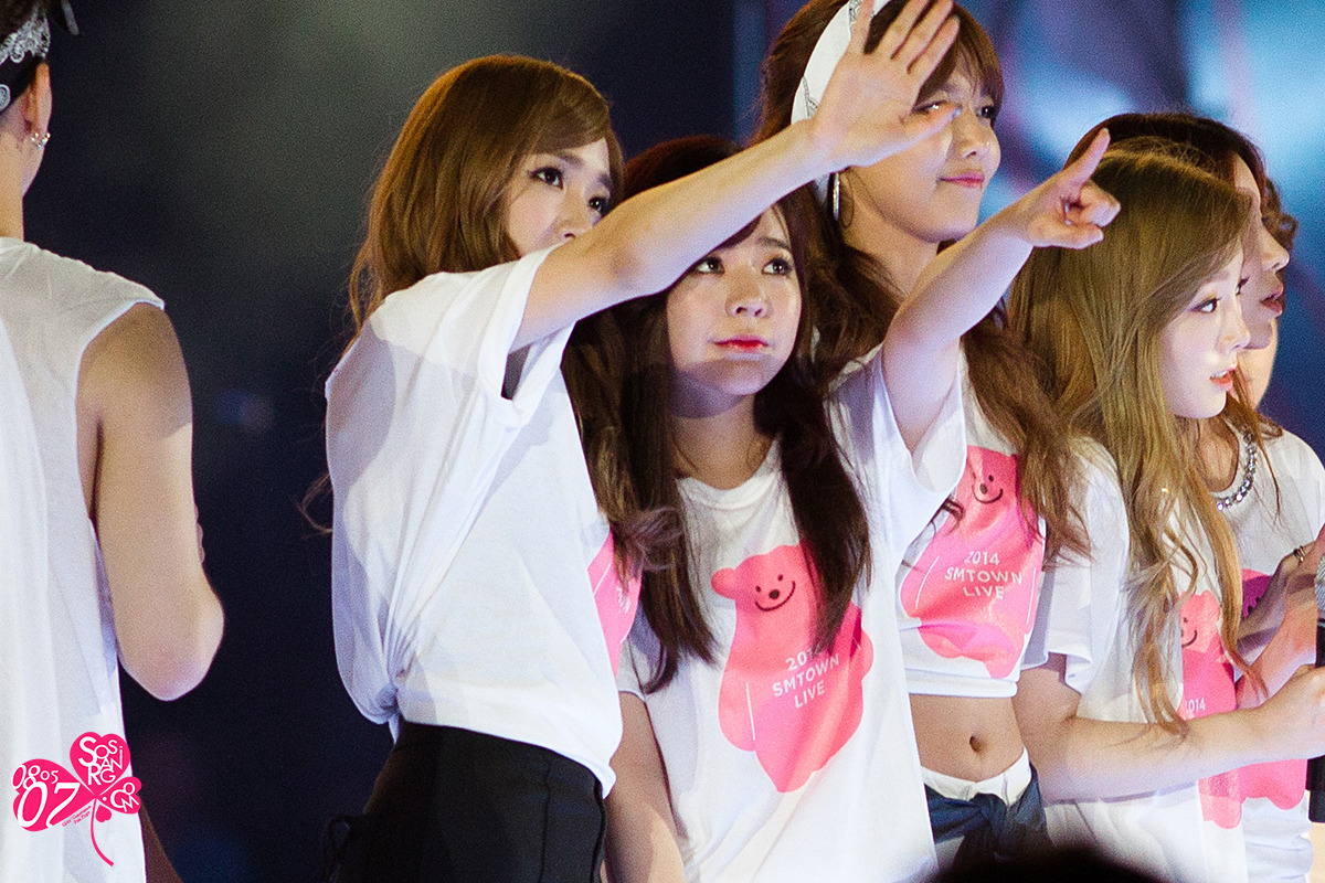 [PIC][15-08-2014]SNSD tham dự "SMTOWN LIVE WORLD TOUR IV in SEOUL" vào chiều nay - Page 6 Tumblr_napxhrlvL51sewbc1o1_1280