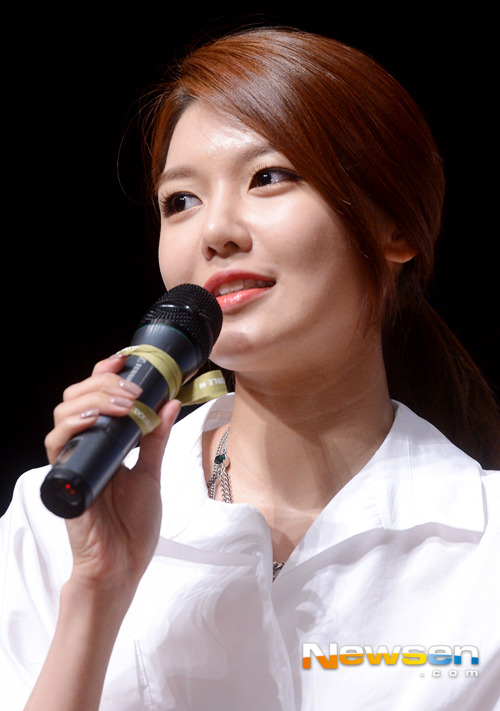 [PIC][21-05-2014]SooYoung xuất hiện tại "DOUBLE M TALK EVEN" lần 6 vào chiều nay   Tumblr_n5wyjpuOCi1sewbc1o1_500