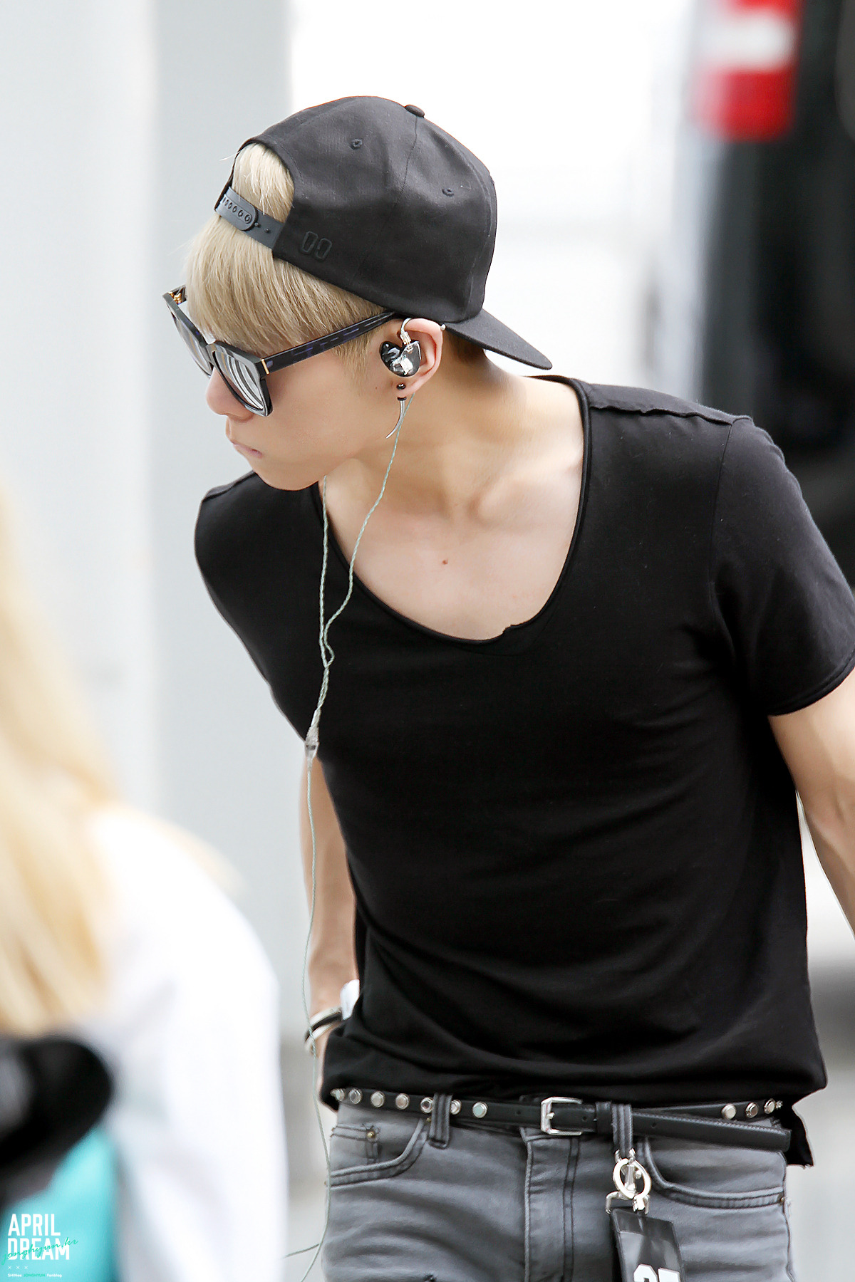 140621 Jonghyun @ Rumbo a Jakarta Tumblr_n7il9wUlti1r36tcgo1_1280