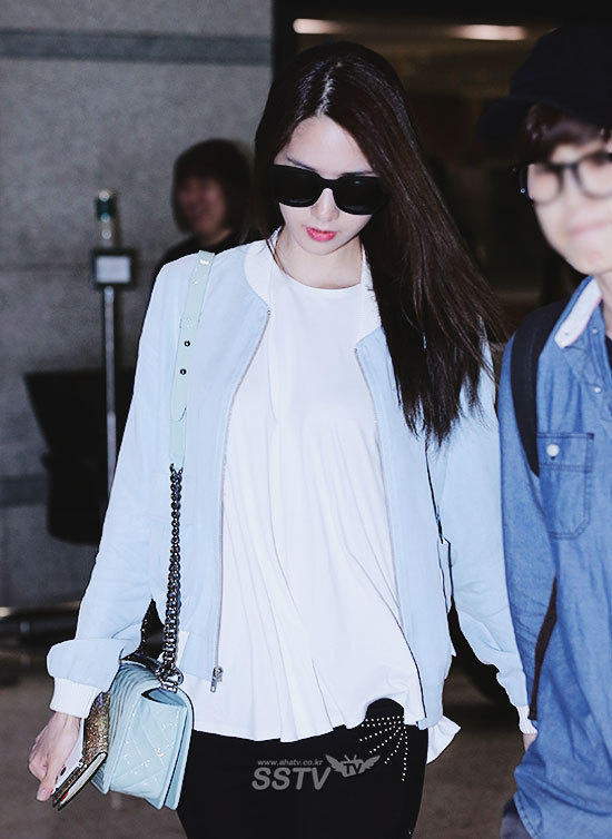 [PIC][15-05-2014]YoonA trở về Hàn Quốc vào chiều nay Tumblr_n5mhhwvqMg1sewbc1o2_1280