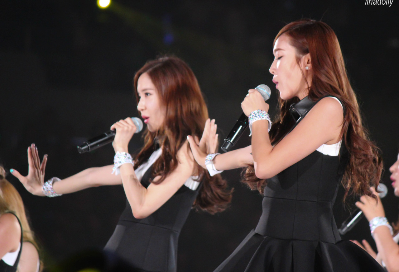 [PIC][07-08-2014]SNSD khởi hành đi LA để tham dự "KCON 2014" vào hôm nay - Page 10 Tumblr_nac0dabC3v1qeuesho2_1280