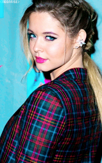 Sasha Pieterse Tumblr_n941zdquKE1sqaaz9o2_250