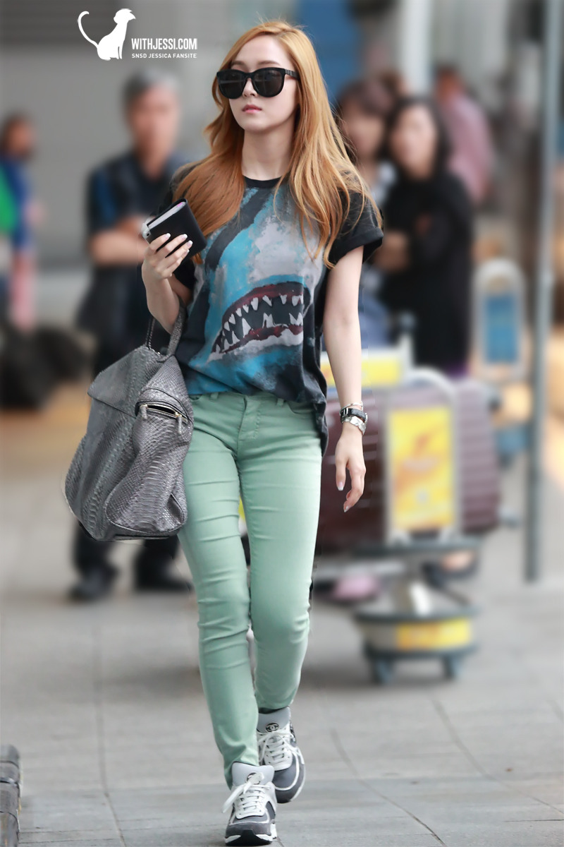 [PIC][04-07-2013]Jessica trở về Hàn Quốc vào chiều nay Tumblr_na92gqgjKL1sewbc1o1_1280