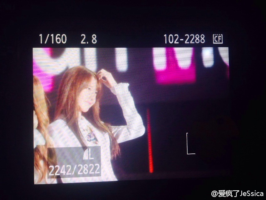 [PIC][24-10-2014]SNSD khởi hành đi Trung Quốc để biểu diễn tại "MBC Korean Music Wave in Beijing 2014" vào chiều nay - Page 4 Tumblr_ne0fe7x2HE1sewbc1o3_1280