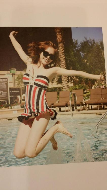 [PIC][23-08-2014]Hình ảnh mới nhất từ Photobook "Girls' Generation In Las Vegas" của SNSD - Page 2 Tumblr_naw9fh4h1a1sewbc1o1_500