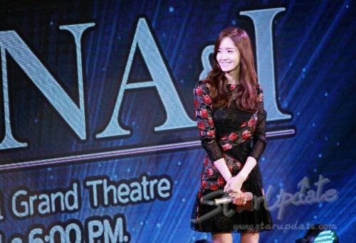 صور + فيديو | يونا في المؤتمر الصحفي لـ Yoona and i في تايلاند  Tumblr_n9bmai4blu1sewbc1o2_500