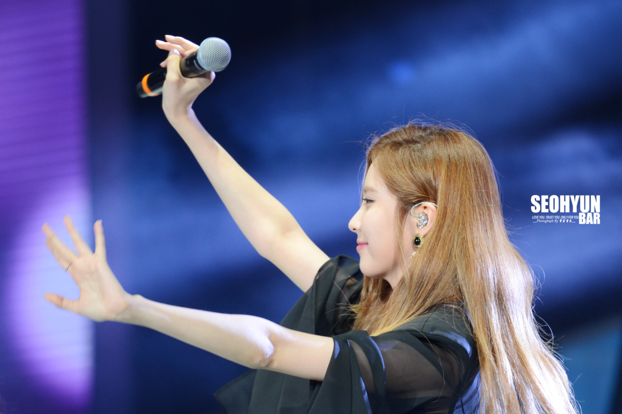 [PIC][30-09-2014]SNSD khởi hành đi Trung Quốc để tham dự "China for GG 1st Fan Party in ShenZhen" vào sáng nay - Page 14 Tumblr_nd9ghlYSip1sewbc1o1_1280