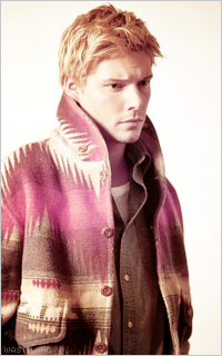 (m/pris) HUNTER PARRISH Tumblr_n9qda1Krfo1qjc82ho4_250