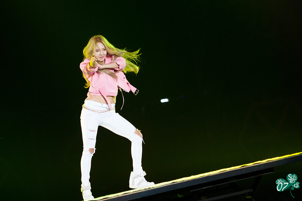 [PIC][15-08-2014]SNSD tham dự "SMTOWN LIVE WORLD TOUR IV in SEOUL" vào chiều nay - Page 6 Tumblr_napx4f0Xuz1sewbc1o2_1280