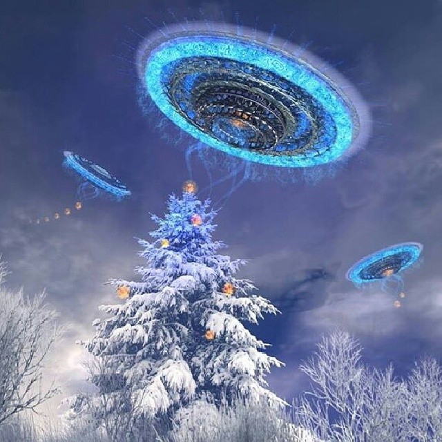 nycoleluv: #ufo #spaceship #ship 