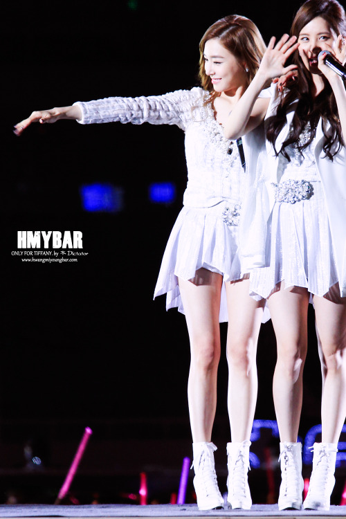 [PIC][17-10-2014]SNSD khởi hành đi Thượng Hải – Trung Quốc để tham dự "SMTOWN LIVE WORLD TOUR IV IN SHANGHAI" vào tối nay - Page 9 Tumblr_nduthwf3Sy1sewbc1o1_500