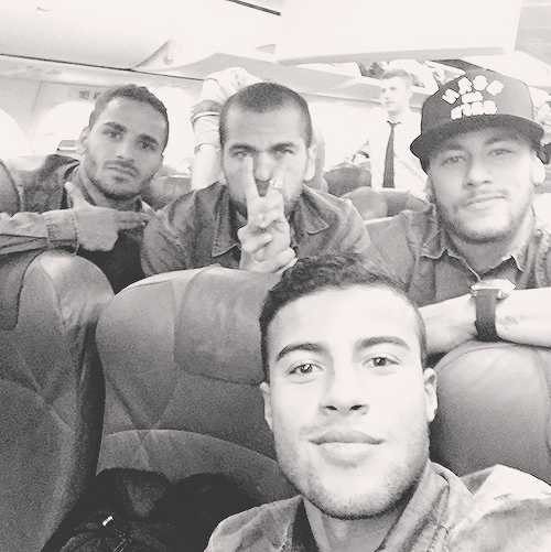 Neymar Jr. - Page 15 Tumblr_neqgin5bKt1tf8ygso1_500