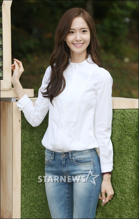 [PIC][27-09-2014]YoonA tham dự sự kiện “Innisfree PLAY GREEN Festival 2014” tại Seocho Culture & Arts Park vào chiều nay Tumblr_ncjuuzh63x1sewbc1o2_500
