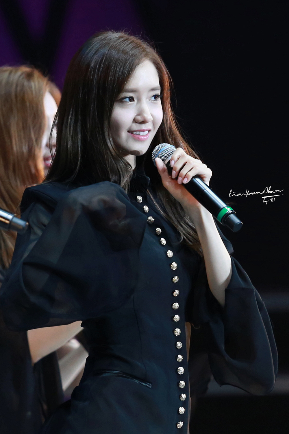 [PIC][30-09-2014]SNSD khởi hành đi Trung Quốc để tham dự "China for GG 1st Fan Party in ShenZhen" vào sáng nay - Page 14 Tumblr_nd9hu4LA4u1sewbc1o2_1280