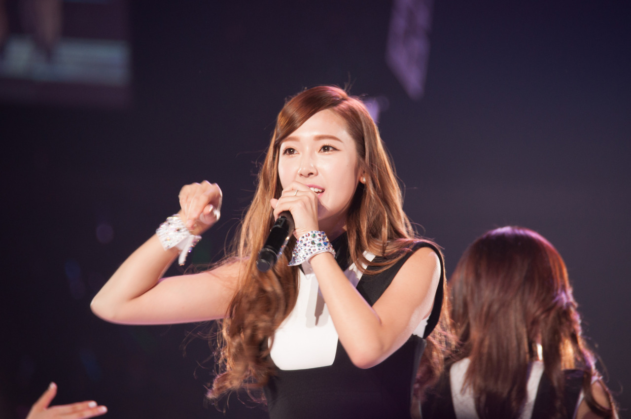 [PIC][07-08-2014]SNSD khởi hành đi LA để tham dự "KCON 2014" vào hôm nay - Page 9 Tumblr_naabttvXdG1sewbc1o4_1280