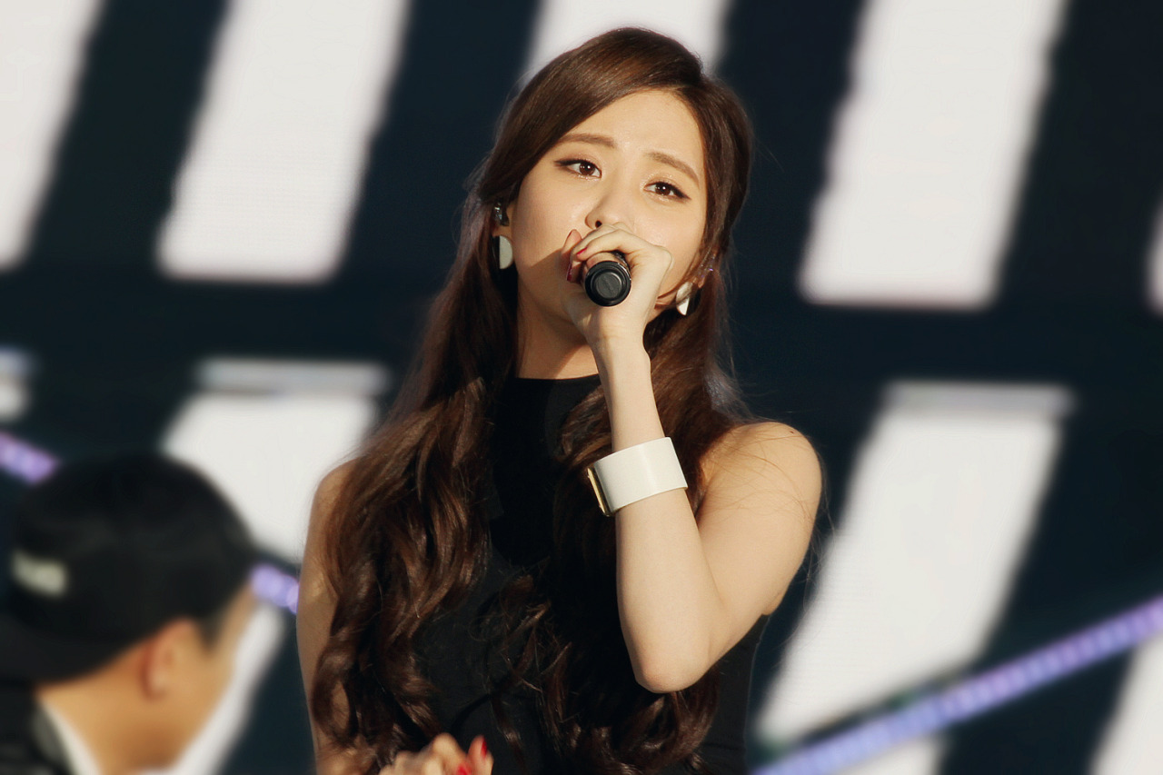 [PIC][17-10-2014]SNSD khởi hành đi Thượng Hải – Trung Quốc để tham dự "SMTOWN LIVE WORLD TOUR IV IN SHANGHAI" vào tối nay - Page 10 Tumblr_nduprlS9le1sewbc1o1_1280