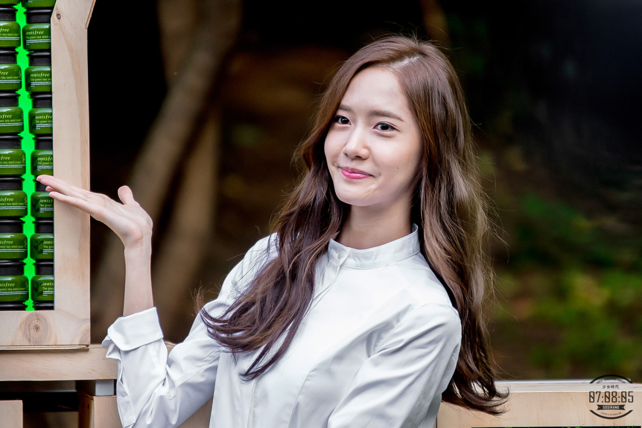 [PIC][27-09-2014]YoonA tham dự sự kiện “Innisfree PLAY GREEN Festival 2014” tại Seocho Culture & Arts Park vào chiều nay - Page 3 Tumblr_ndsu2cGfq81sewbc1o1_1280