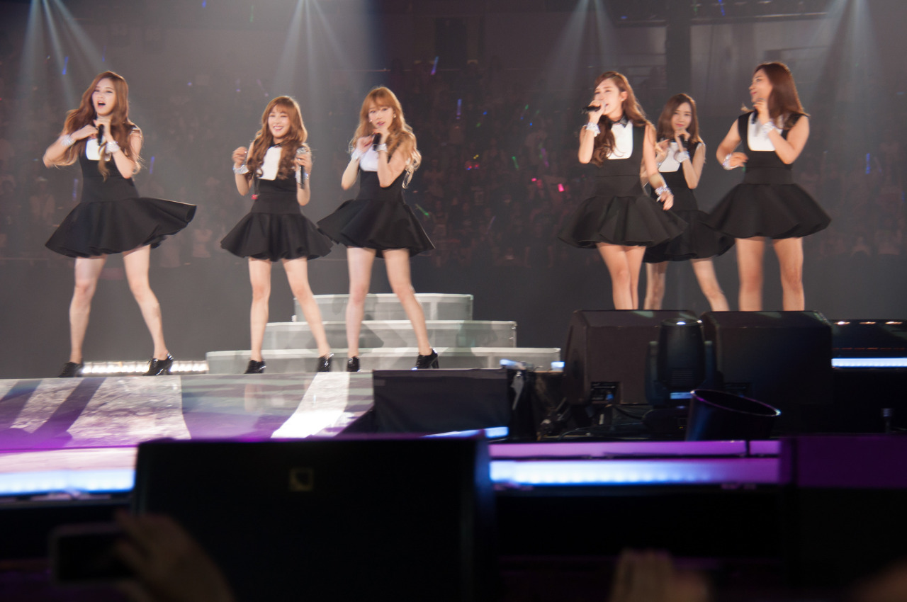 [PIC][07-08-2014]SNSD khởi hành đi LA để tham dự "KCON 2014" vào hôm nay - Page 9 Tumblr_naaaxi7oMM1sewbc1o1_1280