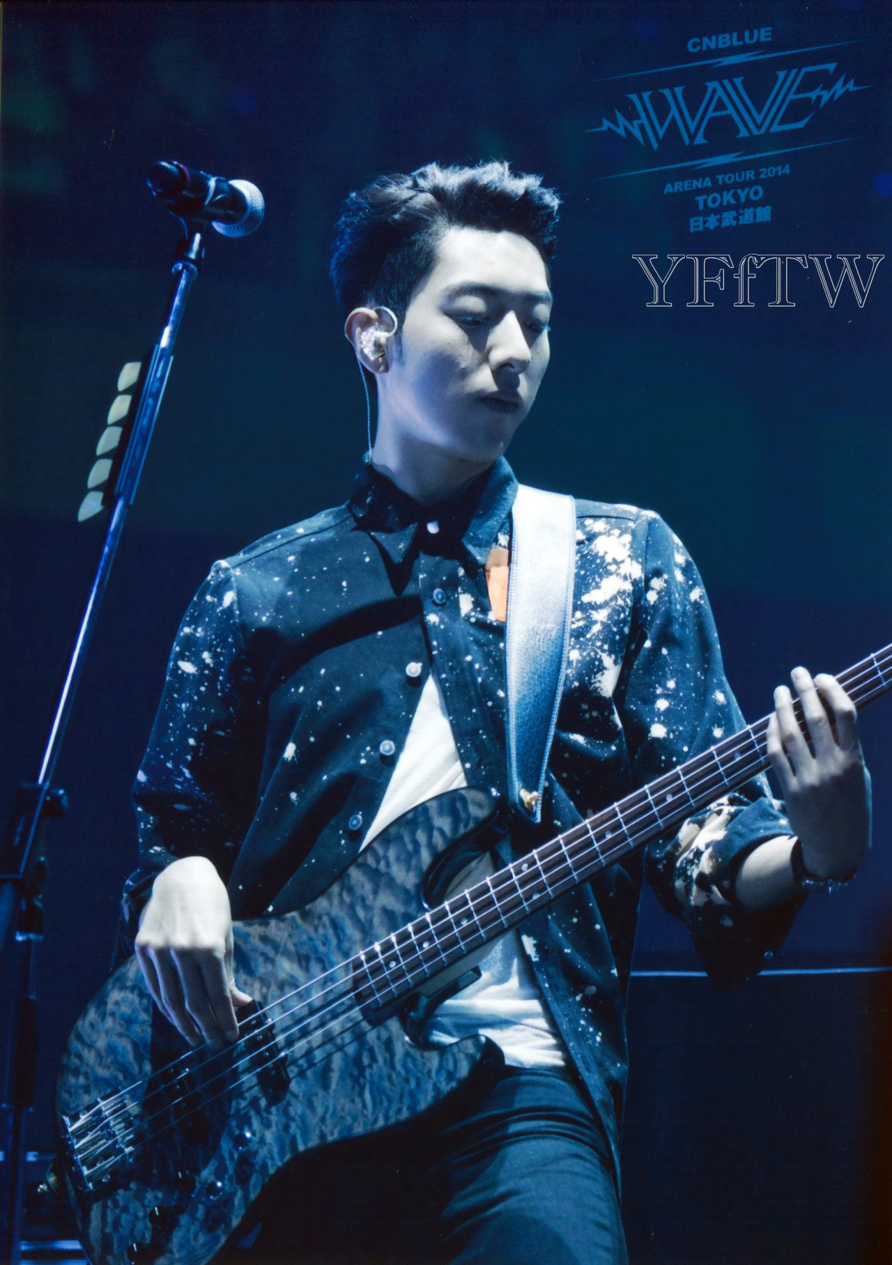 [Scans] Arena Tour WAVE Tokyo Photocards Tumblr_nfek2kv8V61rgxfbio8_1280