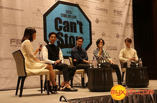 [Event] CNBLUE Can't Stop Live in Manila - Conférence de Presse (18.09.2014) Tumblr_nc436k2VZz1rgxfbio3_500
