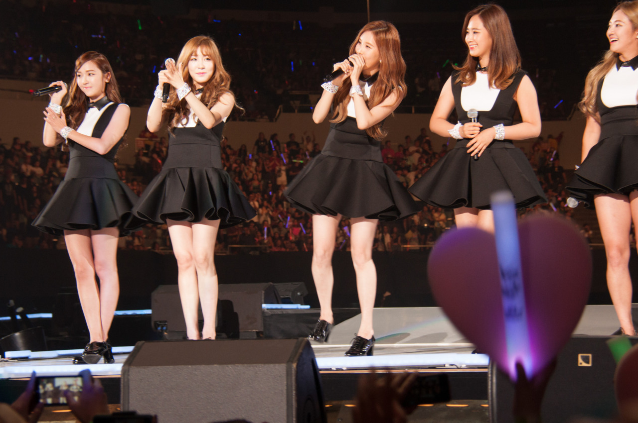 [PIC][07-08-2014]SNSD khởi hành đi LA để tham dự "KCON 2014" vào hôm nay - Page 9 Tumblr_naab2wLERr1sewbc1o2_1280