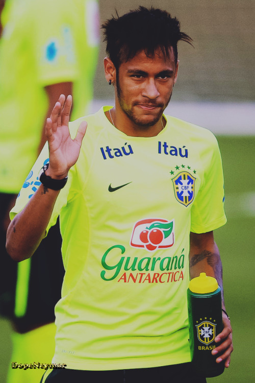 Neymar Jr. Tumblr_n6ymsw5nRK1sanelso1_500