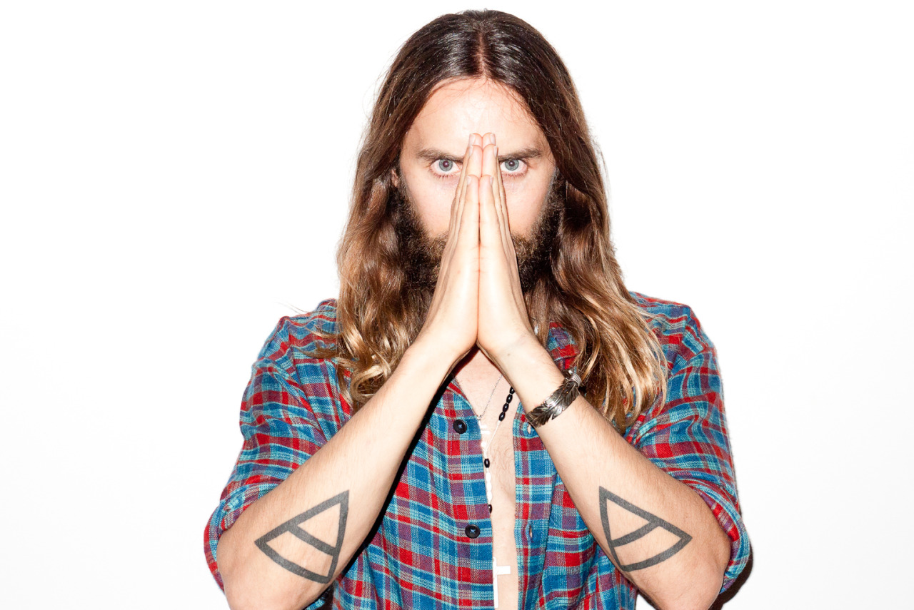 3 - [PHOTOSHOOT] Jared Leto by Terry Richardson - Page 32 Tumblr_n7a5vq3eah1qa42jro1_1280