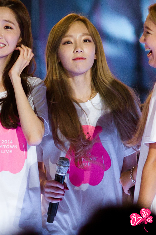 [PIC][15-08-2014]SNSD tham dự "SMTOWN LIVE WORLD TOUR IV in SEOUL" vào chiều nay - Page 6 Tumblr_napxsmS6HZ1sewbc1o1_500